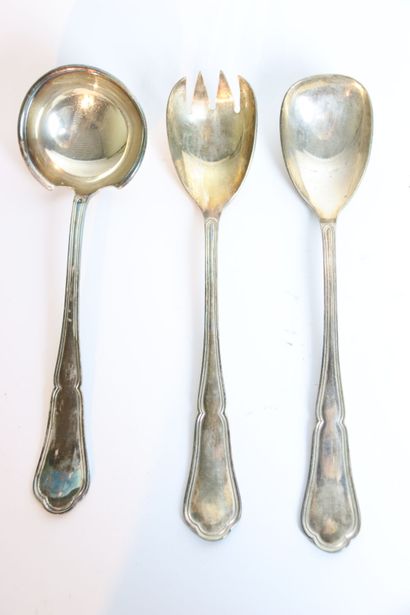 Partie de ménagère en métal argenté comprenant...