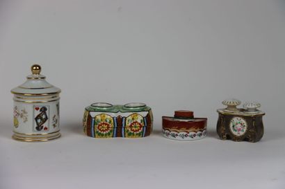 Meeting of three inkwells in polychrome porcelain...