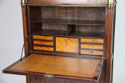 Mahogany veneered desk with brass scrapers,...