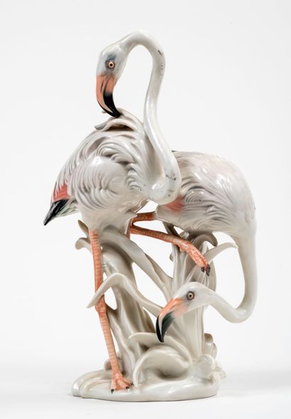 SAXE, Manufacture KARL ENS. Groupe en porcelaine...