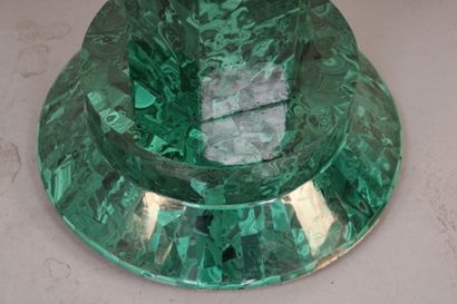 Sellette en placage de malachite. Fût à section...