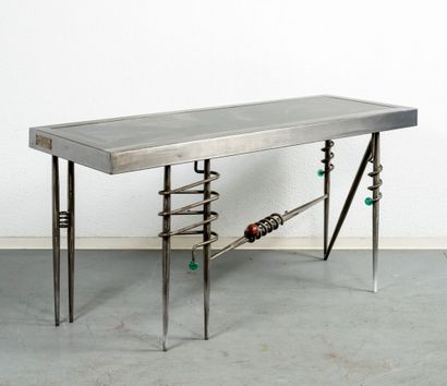 Console de présentation pour la maison Daum...
