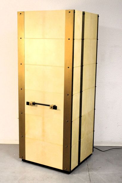 Armoire dans l'esprit des malles de voyage,...