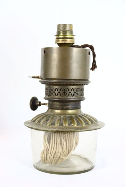 JAPON. Époque Meiji. Vase en bronze patiné...