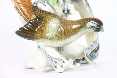 SAXE, Manufacture KARL ENS. Groupe en porcelaine...