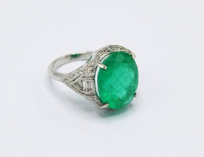 Bague en platine (900/1000) de style art...