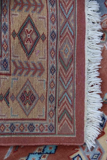 Lahore . Pakistan. Vers 1980. Tapis. Dimensions:...