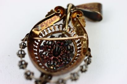 Broche en or 18 k (750/1000, poinçon tête...