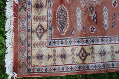 Lahore . Pakistan. Vers 1980. Tapis. Dimensions:...
