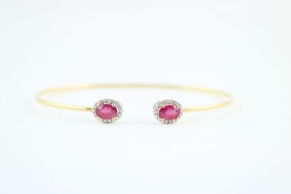 Bracelet jonc en or jaune 18K (750/1000)...