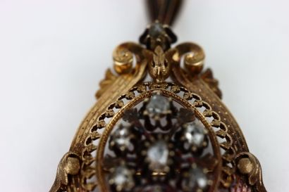 Broche en or 18 k (750/1000, poinçon tête...