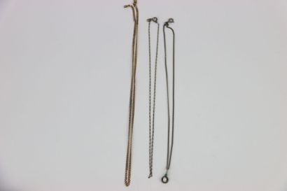 Ensemble de bijoux en argent comprenant:...