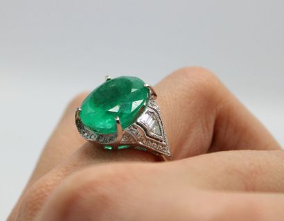 Bague en platine (900/1000) de style art...