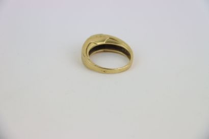 1 gold ring set with diamonds, TD 51. Gross...