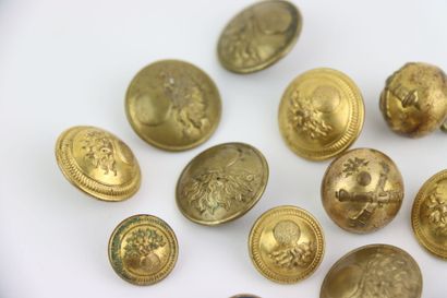 1 set of infantry buttons and bells