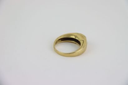 1 gold ring set with diamonds, TD 51. Gross...