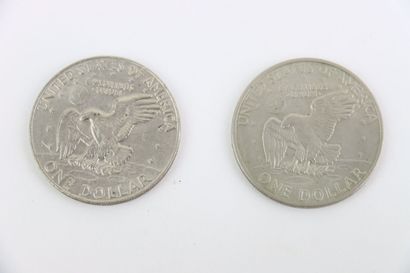 2 One Dollar US coins, silver-plated metal....
