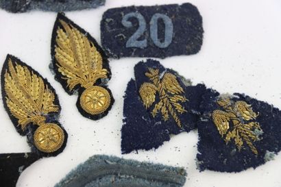 1 set of military accessories including:...