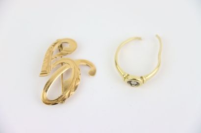 1 gold brooch, 1 cut gold ring with stone....