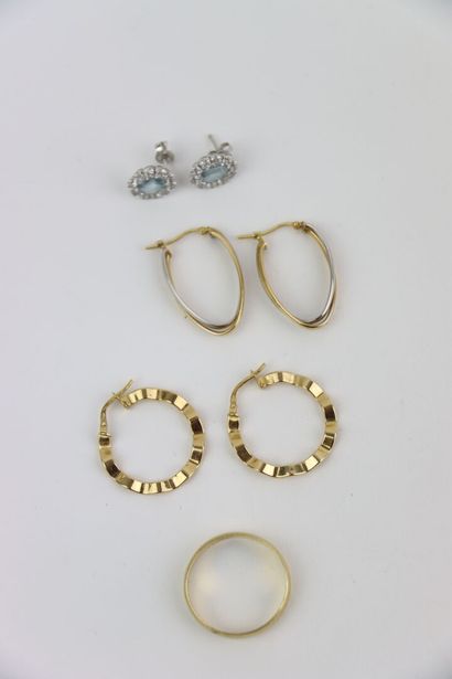 2 pairs of gold earrings, 1 pair 2 gold,...