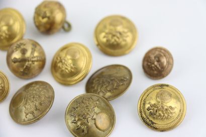 1 set of infantry buttons and bells