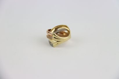 1 3-gold ring set with diamonds, TD 55. Gross...
