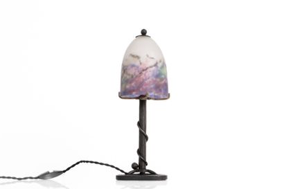 MULLERS FRERES à Lunéville. 

Lampe avec...