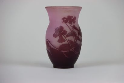 Établissement Émile GALLÉ (1904-1936).
Vase...