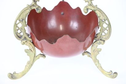 Tulip-tree vase in cut glass resting on a...