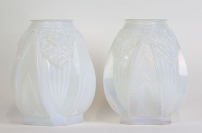 MULLERS FRERES à Lunéville. 
Paire de vase...