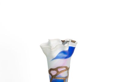 SILVIY à MURANO. 
Vase en verre marmoréen...