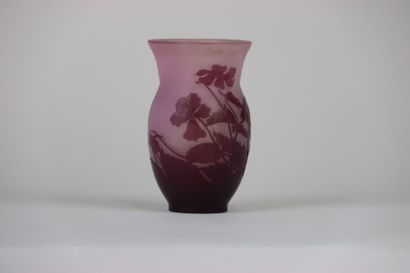 Établissement Émile GALLÉ (1904-1936).
Vase...