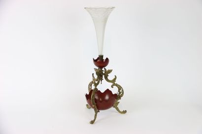 Tulip-tree vase in cut glass resting on a...