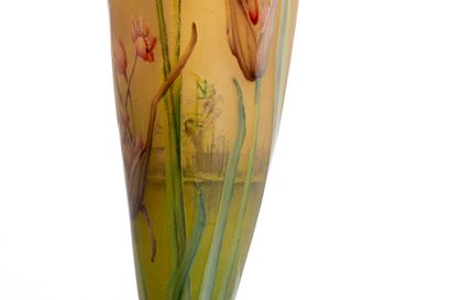 DAUM-Nancy.
Pied de lampe en verre dégagé...
