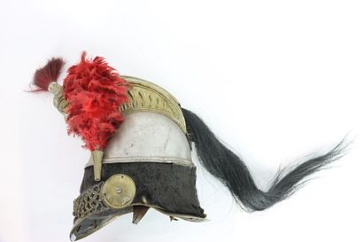 Casque de cuirassier modèle 1858. 
Bombe...