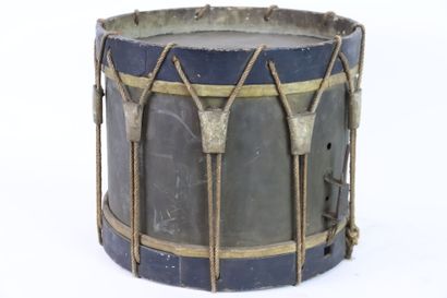 Tambour type d'infanterie .
Caisse en laiton,...