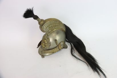 Casque de cuirassier belge modèle 1830. 
Bombe...