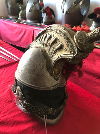 Casque de cuirassier modèle 1858. 
Bombe...