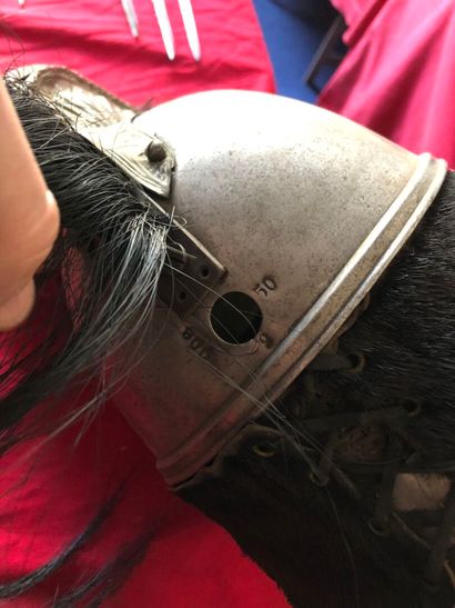 Casque de cuirassier modèle 1858. 
Bombe...