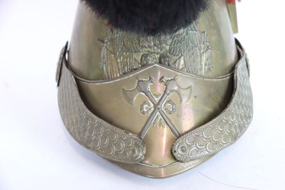 Casque de pompier modèle 1848.
Bombe en laiton,...