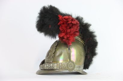 Casque de pompier modèle 1852.
Bombe en laiton,...