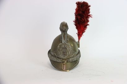 Casque de pompier modèle 1872. 
Bombe en...