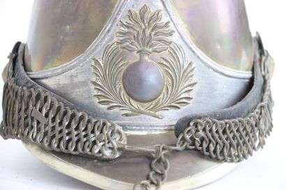 Casque de carabinier modèle 1854.
Bombe en...