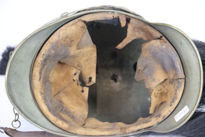 Casque de cuirassier belge modèle 1830. 
Bombe...