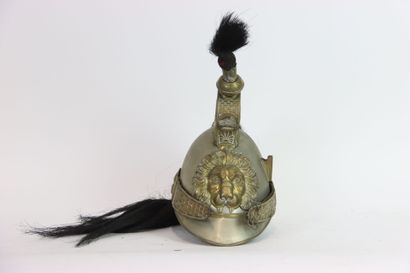 Casque de cuirassier belge modèle 1830. 
Bombe...