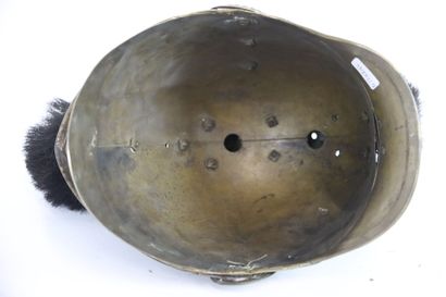 Casque de pompier modèle 1848.
Bombe en laiton,...