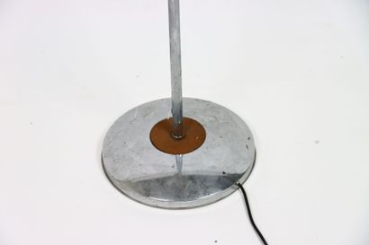 Peter NELSON (XXe siècle), dans le goût de.
Lampadaire...