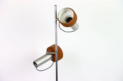 Peter NELSON (XXe siècle), dans le goût de.
Lampadaire...