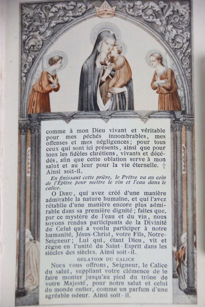 Lot de missels et de livres religieux. 9...