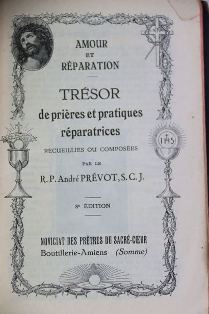 Lot de missels et de livres religieux. 9...